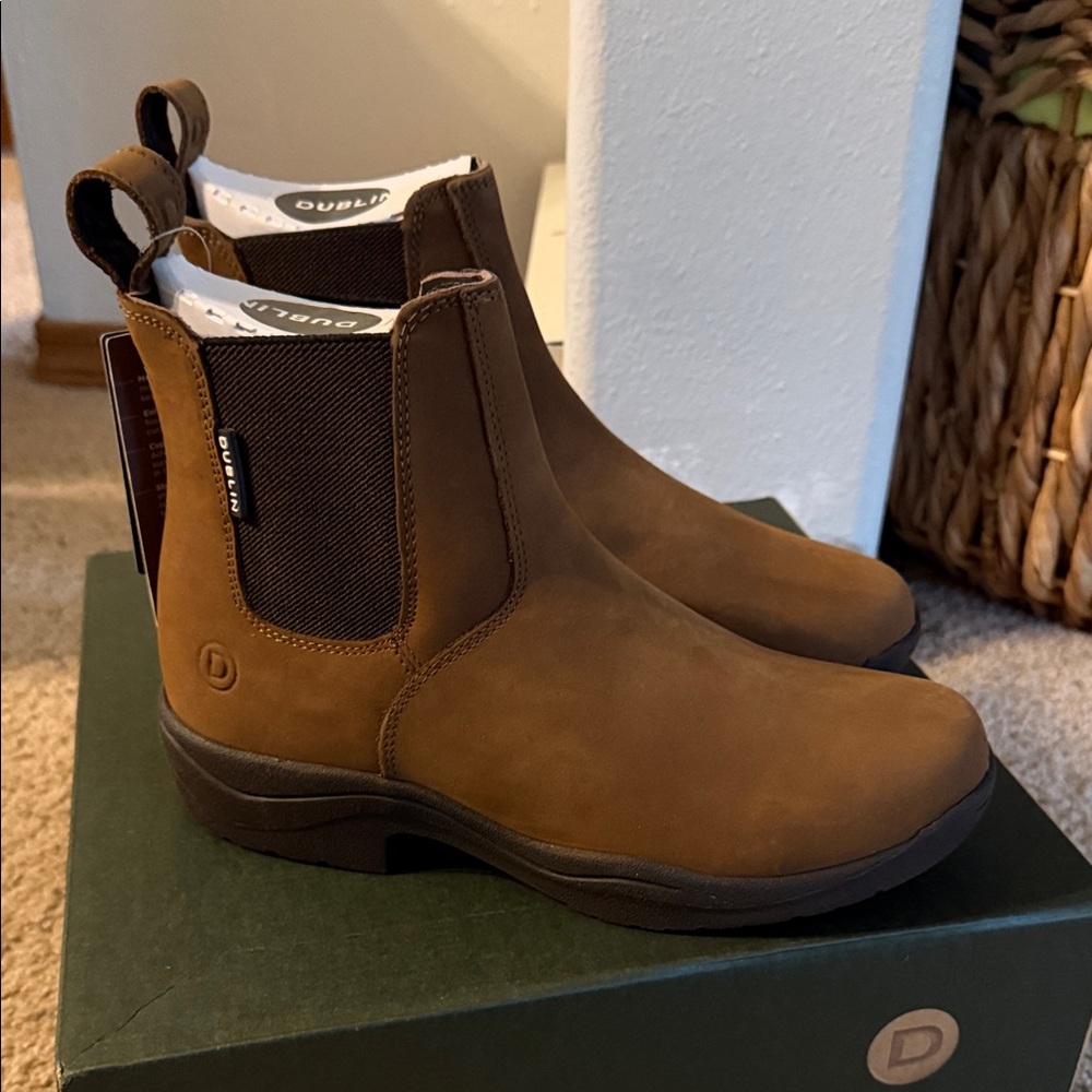 Women’s Brown Chelsea Work Boots Dublin size 8
